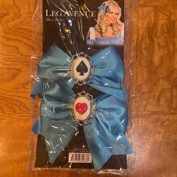 🎃 - ALICE IN Wonderland Blue Bows- 2 Bows Per Pack - Picture 8 of 9